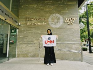 Ashilla Karaz Humaira Mahasiswa UMM Saat Study di UGR